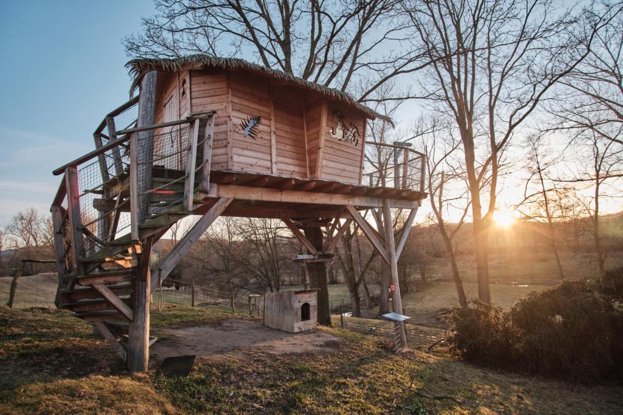 Vila Treehouse Křemílek Jesenice  Exteriér fotografie
